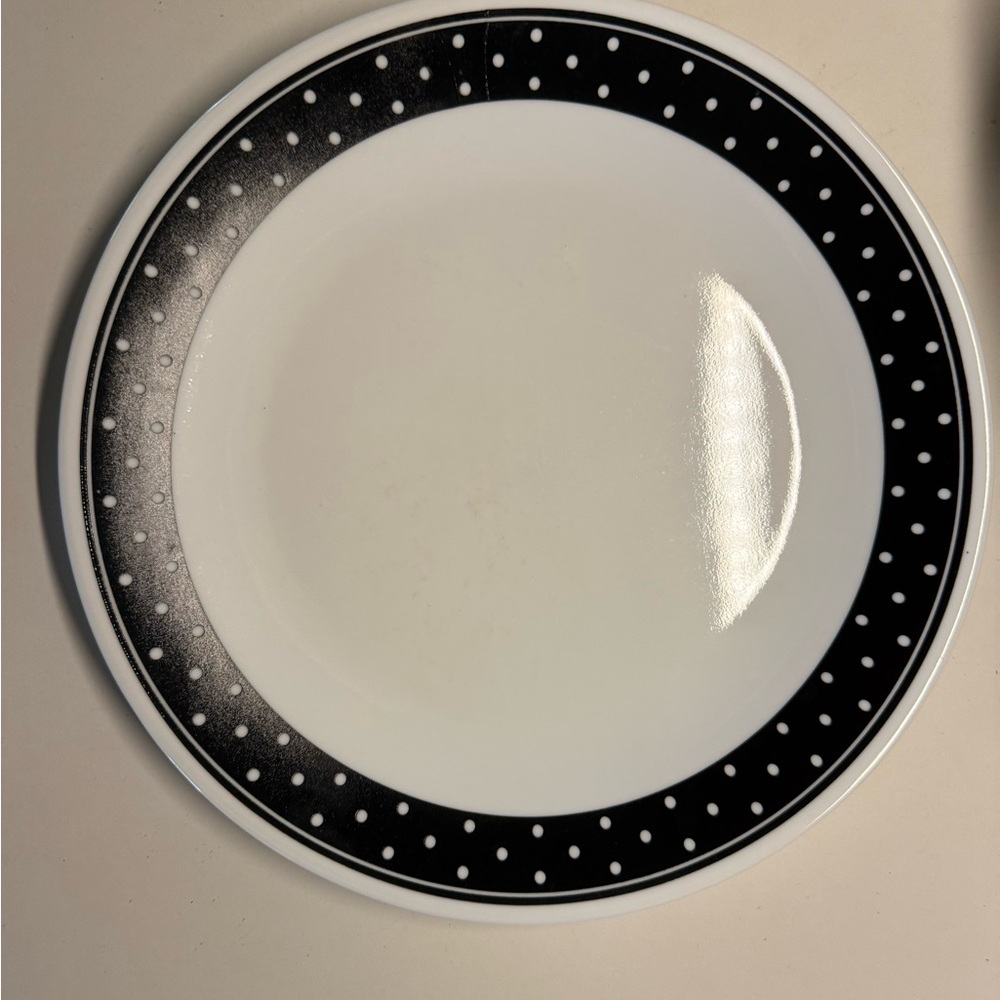 Corelle Brilliant Black Dots dinner plate